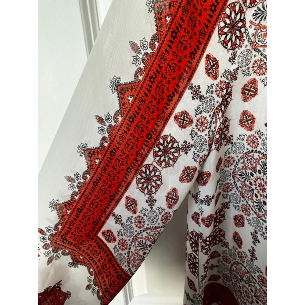 24/7 Comfort Apparel Blouse L White Red Patterned - Picture 5 of 6